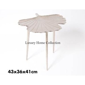 Table d'appoint design moderne en métal blanc aspect feuille attrayant avec 3 pieds enduit de poudre pour la maison et l'hôtel à des fins décoratives - Product Image 1