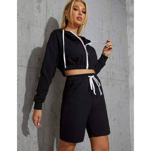 Ensemble de survêtement décontracté deux pièces pour femme avec sweat à capuche court uni et short, fermeture éclair - Product Image 4