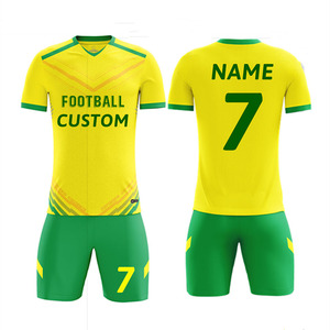 Uniforme de sport par sublimation Chemises de football rétro classiques vintage Maillot de football rétro personnalisé T-shirt de football col en V pour hommes - Product Image 1