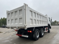 Meilleure vente Camion à benne basculante Sinotruk HOWO 6X4 d'occasion Véhicule à 10 roues 371/380/430 Dumper d'occasion à usage intensif