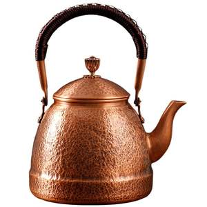 Bouilloire artisanale en cuivre pur utilisée pour faire bouillir l'eau avec un charme antique pour un décor de cuisine traditionnel élégant - Product Image 3