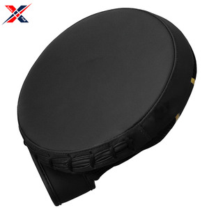 Améliorez vos compétences de boxe avec la technique de protection de haut niveau avec le bouclier de frappe de boxe en cuir pour adulte unisexe - Product Image 5