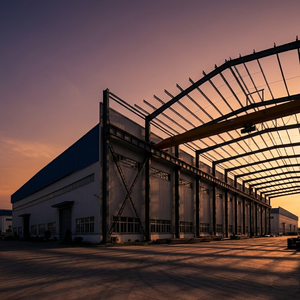 Edificio de taller de acero personalizado de alta resistencia con <span class=keywords><strong>puertas</strong></span> correderas anchas para taller de reparación de automóviles comercial - Product Image 5