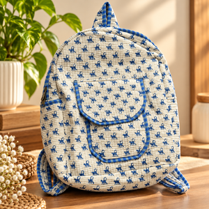 Mochila escolar de algodón acolchado con estampado azul, con bolsillo frontal redondeado y cierre de cremallera, para uso escolar, universitario, en el campus y para viajes. - Product Image 5