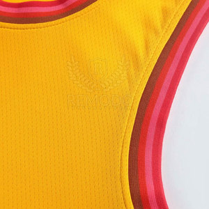 Tenue de basket-ball pour hommes respirante sur mesure, vêtements d'équipe, 100% polyester - Product Image 4