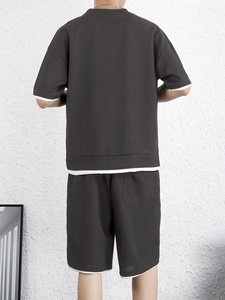 ชุดเสื้อผ้าชั้นนอกลำลองระบายอากาศได้ดีสำหรับผู้ชายผ้าไนลอนแห้งเร็วพร้อมโลโก้ออกแบบได้ตามต้องการ - Product Image 3