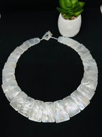 Collier en nacre personnalisé à bas prix pour un cadeau, collier minimaliste en nacre