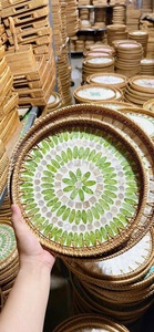 Artisanat de haute qualité plateau de service en rotin naturel plateau artisanal en incrustation de nacre respectueux de l'environnement - Product Image 4