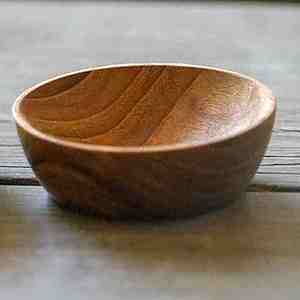 Cuenco de comida hecho a mano de nuevo diseño, utensilios de cocina de madera de nogal, hecho a medida con calidad de exportación - Product Image 2