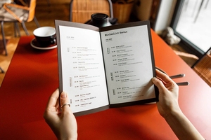 Suministros para hoteles y restaurantes Cubierta de menú de cuero PU con soporte de menú de cuerda Hecho de material de papel duradero - Product Image 4