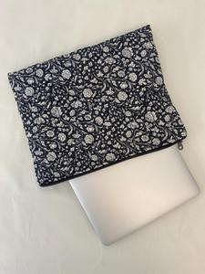 Housse pour ordinateur portable noir fait à la main Vintage Durable luxe matelassé pour hommes/femmes travail bureau université utilisation - Product Image 3