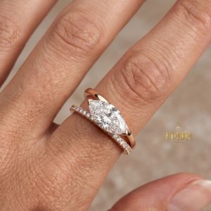 Anillo de compromiso de oro de 10K con corte marquesa y banda de diamantes pavé, elegante joyería nupcial - Product Image 5