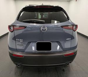 Mazda CX-30 Premium AWD 2020 d'occasion, en parfait état, faible kilométrage, en stock, offert à un prix incroyable - Product Image 5