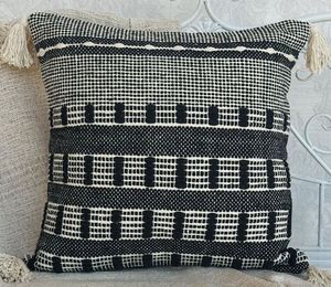 Wholesale Handmade Bohemian Cotton <b>Outdoor</b> Cushion Cover Handwoven Decorative <b>Throw</b> Pillow Unique Boho Pillow Cover - Product Image 3