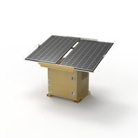Station d'énergie solaire hors réseau avec panneaux photovoltaïques doubles réglables, stockage de batteries et sorties AC/DC multiples pour la vidéosurveillance