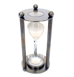 Truyền thống ba trụ cột đồng hồ cát cát Hẹn giờ với đồng thau thép không gỉ nhôm và các yếu tố thủy tinh trên cơ sở gỗ để trang trí - Product Image 1