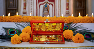 พระเครื่องโลหะศรีดานัลักมี คูเบอร์ บันดารี ยันตรา สำหรับพิธีกรรมดิวาลี ใช้สำหรับการประกอบพิธีกรรมทางจิตวิญญาณและเป็นของขวัญ - Product Image 2