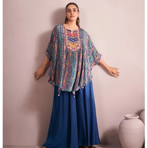 Vêtements décontractés et de fête pour femmes, style moderne, multicolores, en coton infroissable, longueur standard, inspirés des tenues traditionnelles indiennes et pakistanaises - Product Image 1