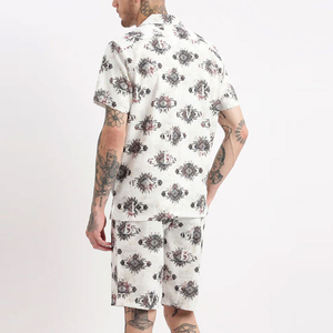 Ensemble t-shirt et short à col rond deux pièces pour hommes OEM/ODM 100% coton Style décontracté respirant et léger pour l'été - Product Image 5