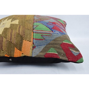 Oreiller Kantha en laine multicolore patchwork 16x16 pouces Coussin décoratif tissé avec motif vintage - Product Image 5