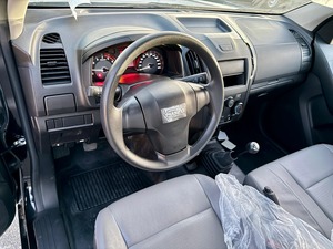 NUOVO ISUZU (D-Max) 2026 Cabina Singola (199 CV) 0 km Chilometraggio TRASMISSIONE MANUALE - Product Image 5