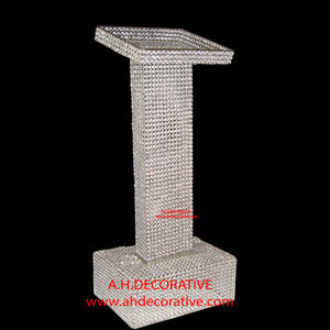 Podio de Cristal Moderno y Profesional sobre un Pilar Cuadrado, Centro de Escenario Alto con Diseño Único para Eventos de Oratoria - Product Image 2