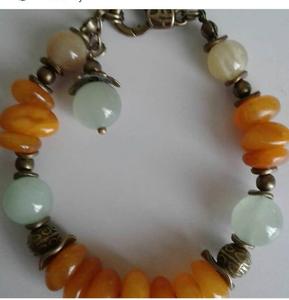 Collier acrylique Lucite en résine de meilleure qualité avec chaîne de perles Pierre principale de perle de style indien à la mode pour les fêtes par les dames - Product Image 2