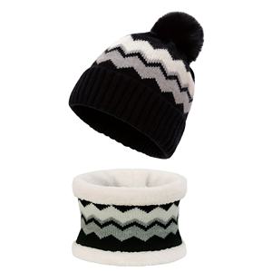 Conjunto de Gorro de Punto a Rayas y Bufanda de Felpa para Otoño e Invierno, Conjunto Cálido a Prueba de Frío para Exteriores, HECHO POR HAIDIII SPORTS 2026 - Product Image 2