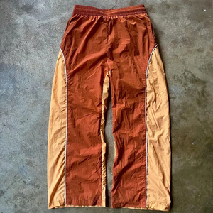 Pantalons de survêtement unisexes à rayures réfléchissantes, style multi-usage, nylon, coupe ample, coupe-vent, pantalon de survêtement, jambe large, cordon de serrage assorti - Product Image 3