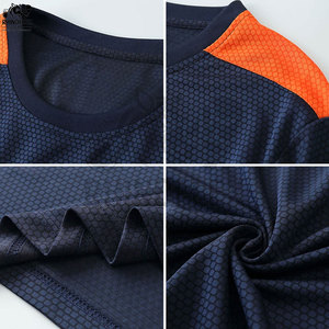 Camiseta de Fútbol para Hombre de Alta Calidad a Precio Económico, Logotipo Personalizado, Color Transpirable, Ajustable, Manga Corta, Cuello en V, 100% Poliéster - Product Image 3