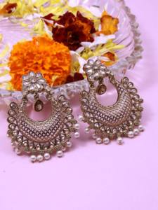 Boucles d'oreilles pendantes de créateur de luxe pour femmes Mehandi plaqué laiton boucles d'oreilles ensemble de bijoux de mode - Product Image 2