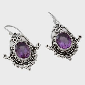 Boucles d'oreilles en argent sterling améthyste, bijoux de naissance de février, cadeau élégant fait à la main pour les femmes, design bohème - Product Image 2