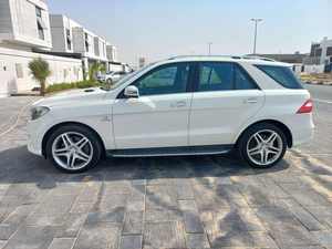 Sedán R21 V6 2022, Gasolina, Aspiración Natural, Tracción en las Cuatro Ruedas, Asientos de Cuero, Interior Oscuro, Control de Crucero Adaptativo, Techo Solar Automático, Volante a la Izquierda - Product Image 5