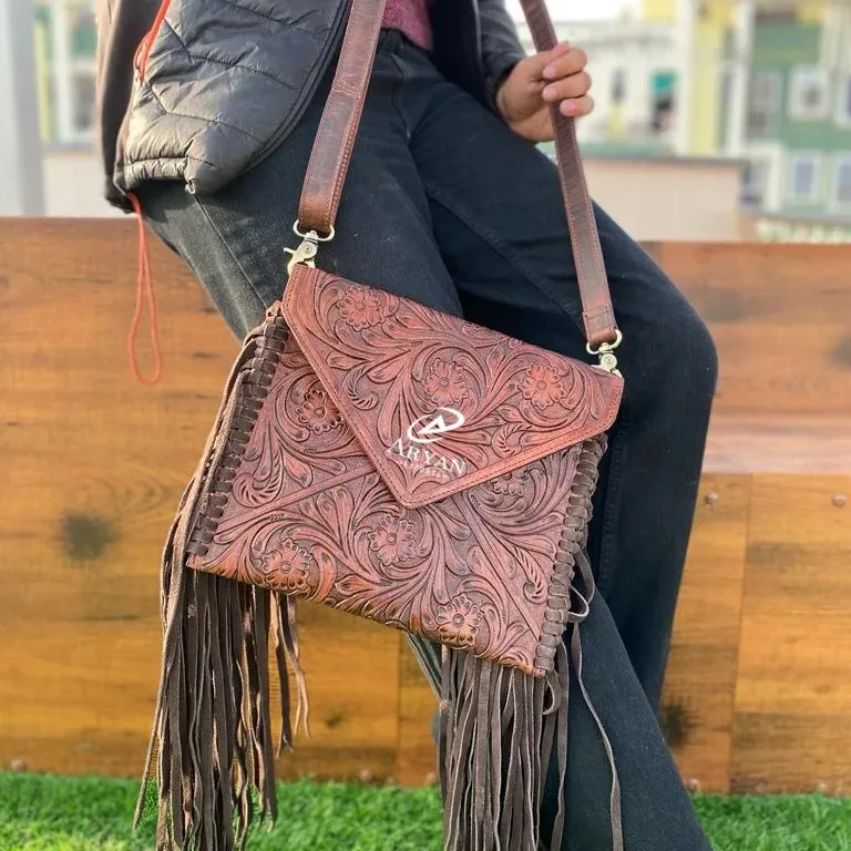 Nouvel arrivage de sacs à bandoulière à franges en cuir repoussé marron de style occidental sacs à main compacts de haute qualité pour femmes très vendus