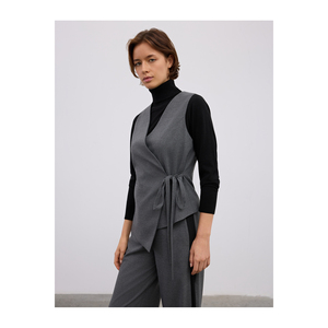 Chaleco sin mangas con cinturón de diseño único para mujer, chaleco asimétrico de mezcla de viscosa con lazo ajustable. - Product Image 4