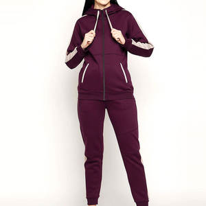 ชุดวอร์มผู้หญิงใส่สบาย ระบายอากาศได้ดี ราคาขายส่ง พร้อมเสื้อแขนยาวและกางเกงจ็อกเกอร์ ชุดออกกำลังกายสำหรับผู้หญิง - Product Image 1