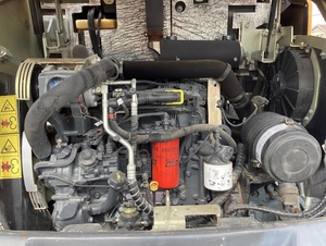 Chargeur frontal 321F écologique avec accessoires de godet, moteur Kohler et roulements Eaton, certifié EPA 4, 70 CV, garantie 1 an - Product Image 5