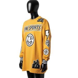 Camiseta Larga sin Mangas para Mujer, Algodón Jersey Grueso GSM, Color Mostaza, Estampado Gráfico, Logotipo con Parche, Estilo Urbano - Product Image 4