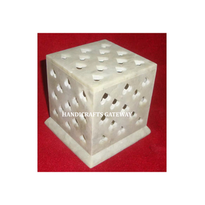 Artículo artesanal de última producción para diseño de tallado de corazón de esteatita de forma cuadrada, portavelas de luz de té con trabajo Floral - Product Image 1