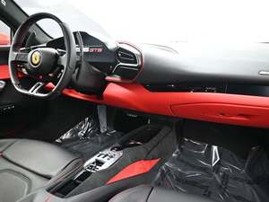 Excelente FARERl 296 GT-B RWD 4WD 2024, Transmisión Automática, Volante a la Izquierda, Usado, 7 Asientos, SUV Euro VI, Listo para Enviar - Product Image 3