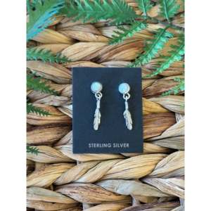 Boucles d'oreilles pendantes plaquées or ambre avec accents de perles et de diamants pour mariage - Product Image 4