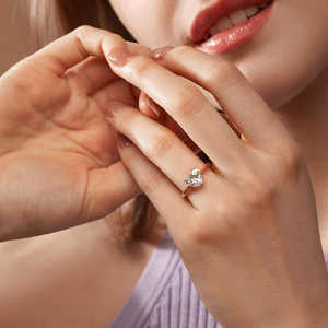 แหวนหมั้นเพชรเม็ดเดี่ยวรูปหัวใจหรูหราทนทานเครื่องประดับสำหรับงานแต่งงานพร้อมเพชรโมอิสสำหรับเธอ - Product Image 2