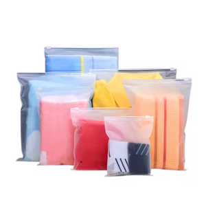 ถุงซิป HDPE แข็งแรงสำหรับเสื้อผ้ารองเท้าพิมพ์ลายกราเวียร์สำหรับเครื่องประดับบรรจุภัณฑ์พลาสติกชนิดกำหนดโลโก้ได้เอง - Product Image 1