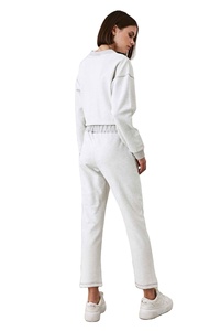 Survêtements d'entraînement personnalisés en coton épais à capuche pour femmes, vêtements de sport, coupe classique - Product Image 5