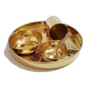 Meilleur ensemble de vaisselle en laiton 100% poli pour mariage et fête Ensemble de table Fournitures directes d'usine Ensemble de table en laiton - Product Image 4