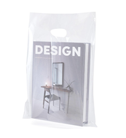 Sacs de magasin modernes à poignée découpée imprimée personnalisée pliable réutilisable avec logo t-shirt sac de shopping au détail quantité minimale de commande en plastique PE 100 pièces