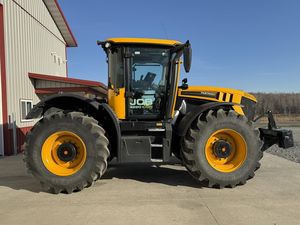 Tractor Usado JCBB Fastrac 4220 ICON con Tracción en las 4 Ruedas, 230HP, Transmisión por Engranajes, Larga Vida Útil, Maquinaria Agrícola - Product Image 5