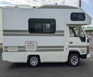 UESD 1990 À YOTA HIACE HOLIDAYACE CAMPER 4WD