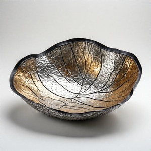 Cuenco de diseñador PearlVista Regal Elan Imperial Goldleaf, cuenco artesanal grabado para comedor de lujo, presentación culinaria opulenta - Product Image 4