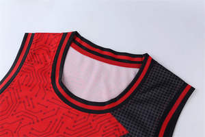 Uniforme de Baloncesto Personalizado Negro y Rojo para Hombre, Jersey y Pantalones Cortos Sublimados, Conjunto Deportivo Transpirable para Equipos - Product Image 4